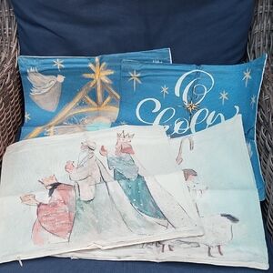 Holiday Nativity Scene Pillow Covers 16 X 16 NWOT set Of 4